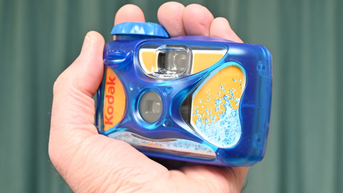 Kodak Sport Single Use Camera review ideal for the beach or pool party
