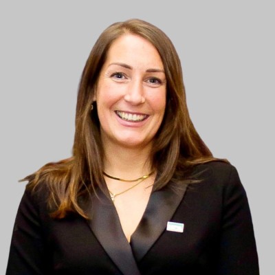 Charlotte Lee headshot