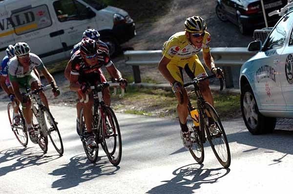 Jos&eacute; Angel Gomez Marchante (Saunier) is chased down quickly