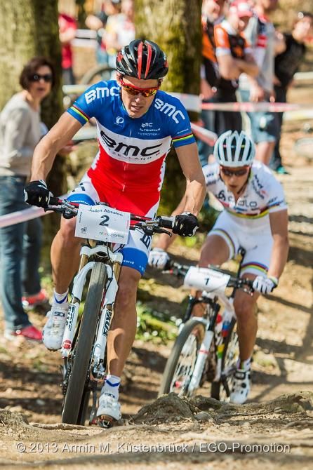 Julien Absalon (BMC) leads Nino Schurter (Scott Swisspower) uphill