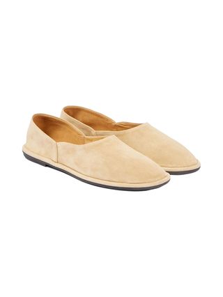 Molozoey Nude Cute Ballet Flats for Women Suede Closed Toe Slip on Mary Jane Flats Casual Ballerina Shoes Comfortable Daily Dress Shoes.