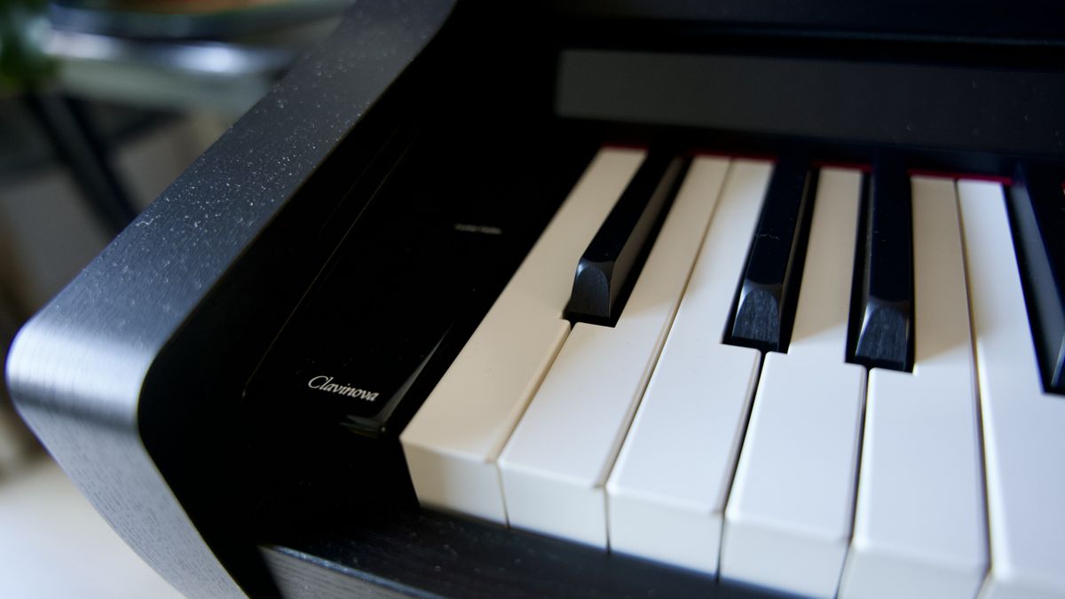 Yamaha CSP-255 review