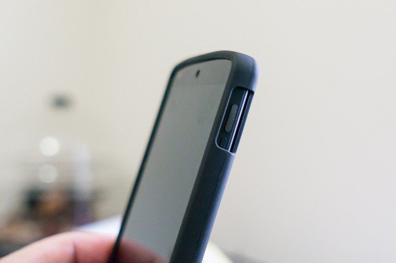 Seidio Convert with kickstand