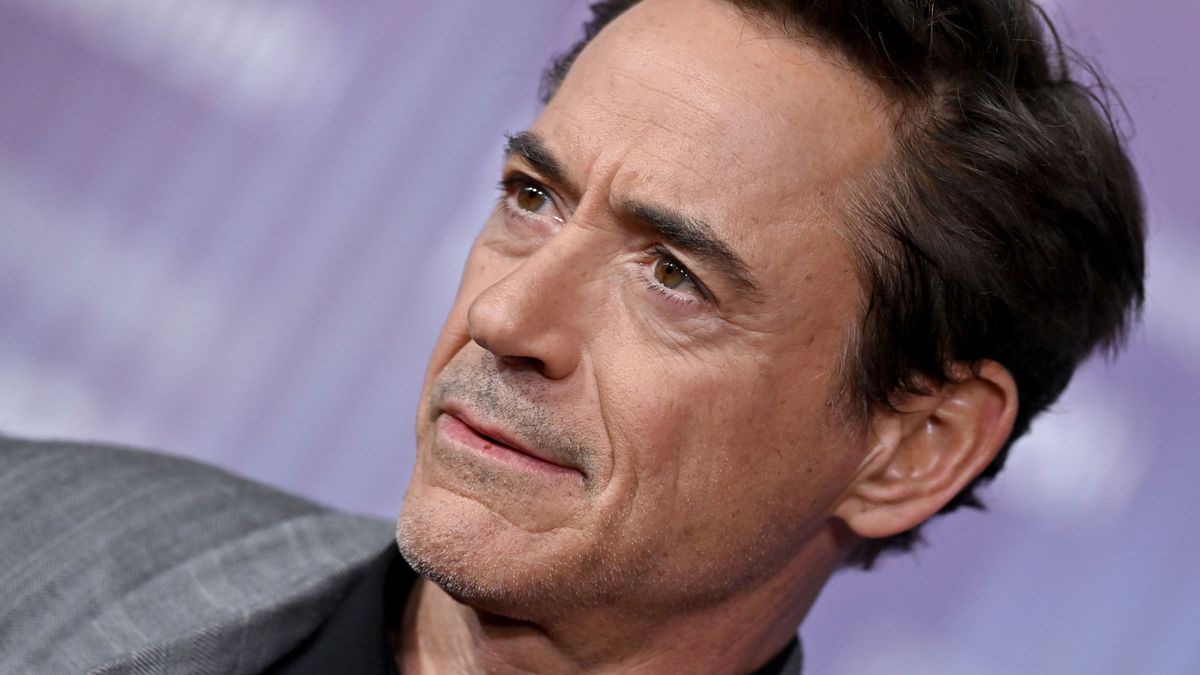 Robert Downey Jr.’s home office is the ultimate cozy living space |