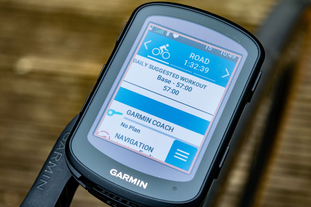 A Garmin Edge 840 computer
