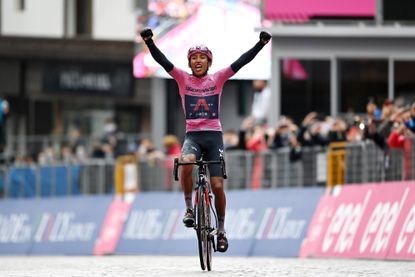 Egan Bernal wins stage 16 of the Giro d'Italia 2021