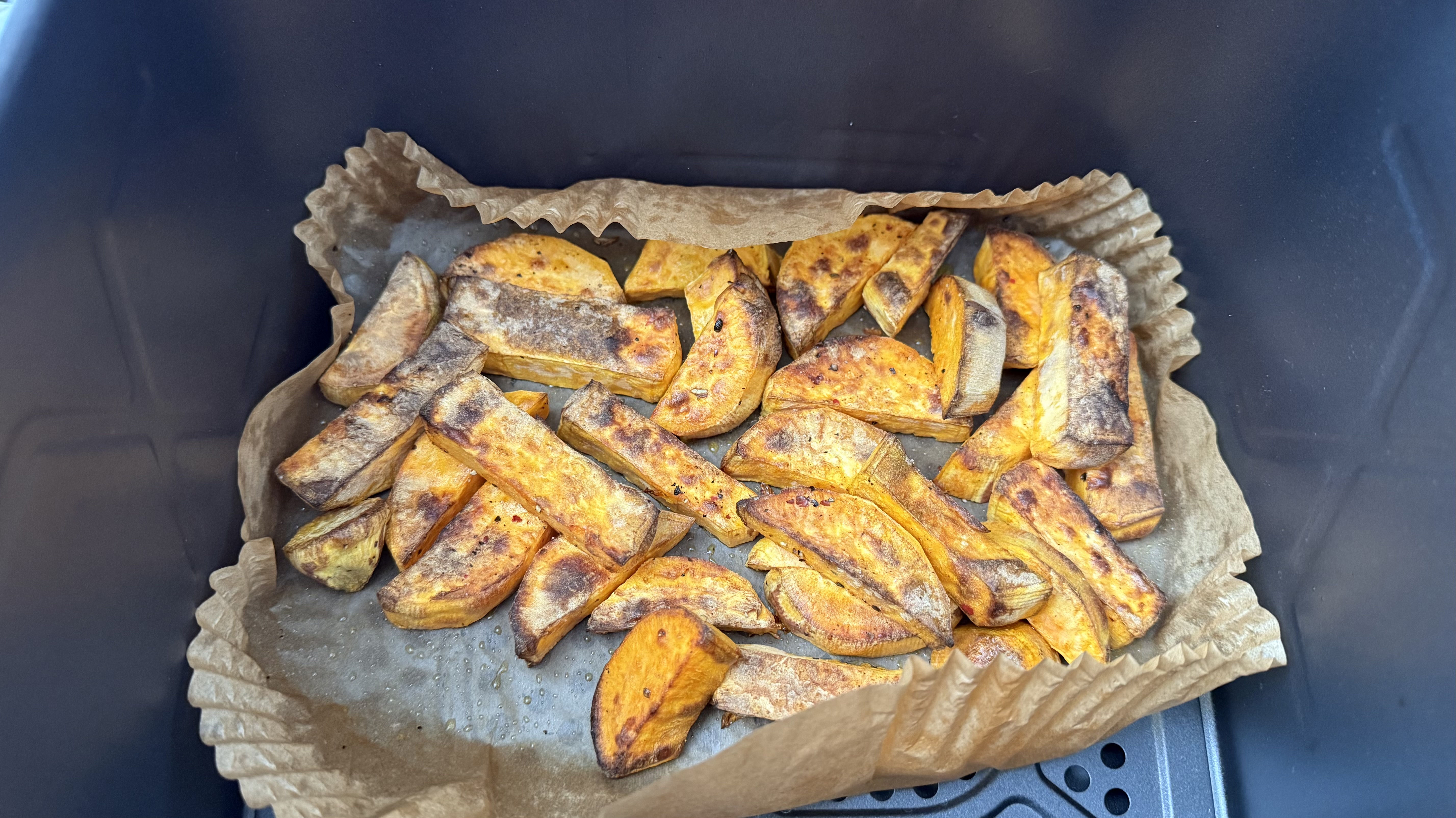 Sweet potato fries from scratch in Kalorik Vivid Touch air fryer