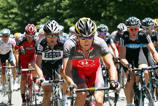 Lance Armstrong (RadioShack) on the course.