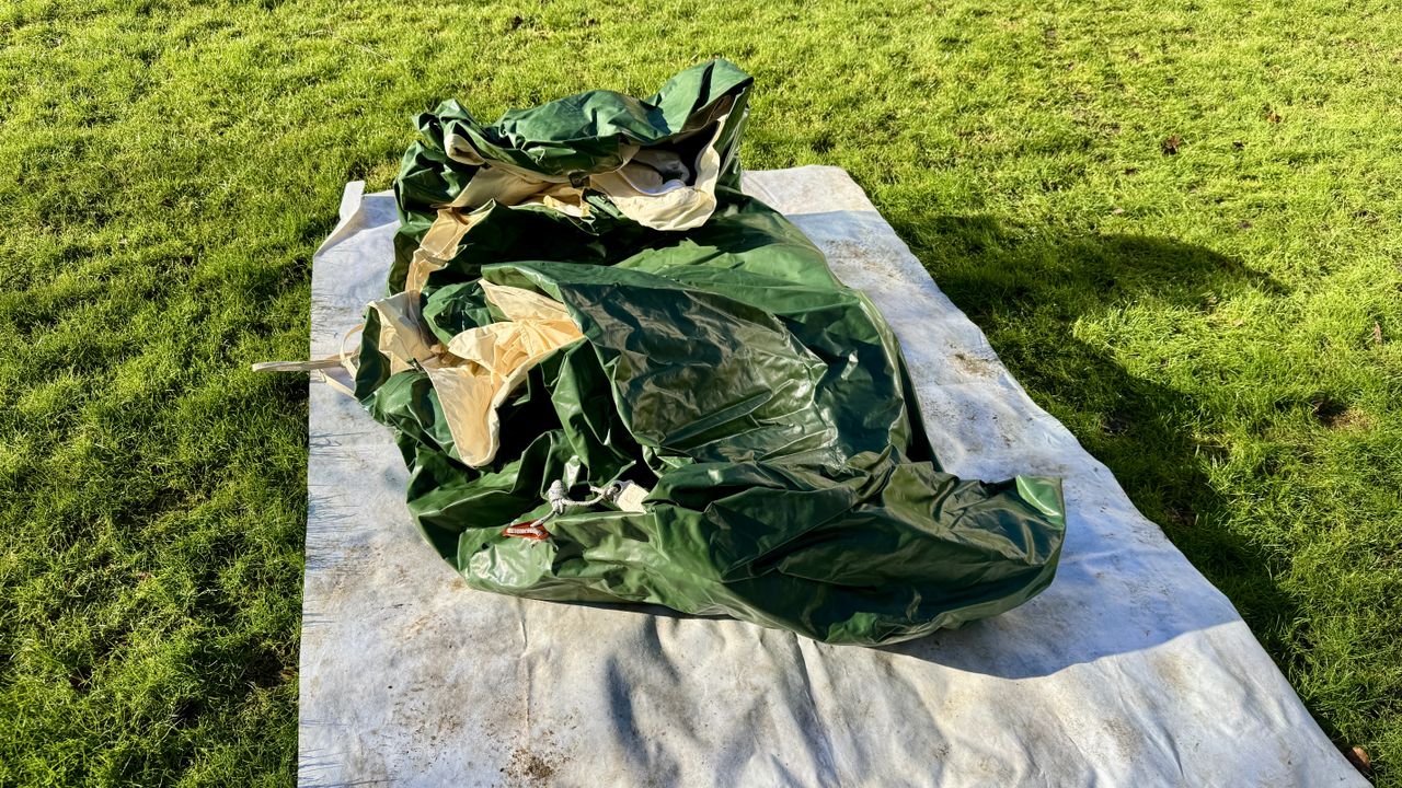 Lotus Belle Air Bud tent