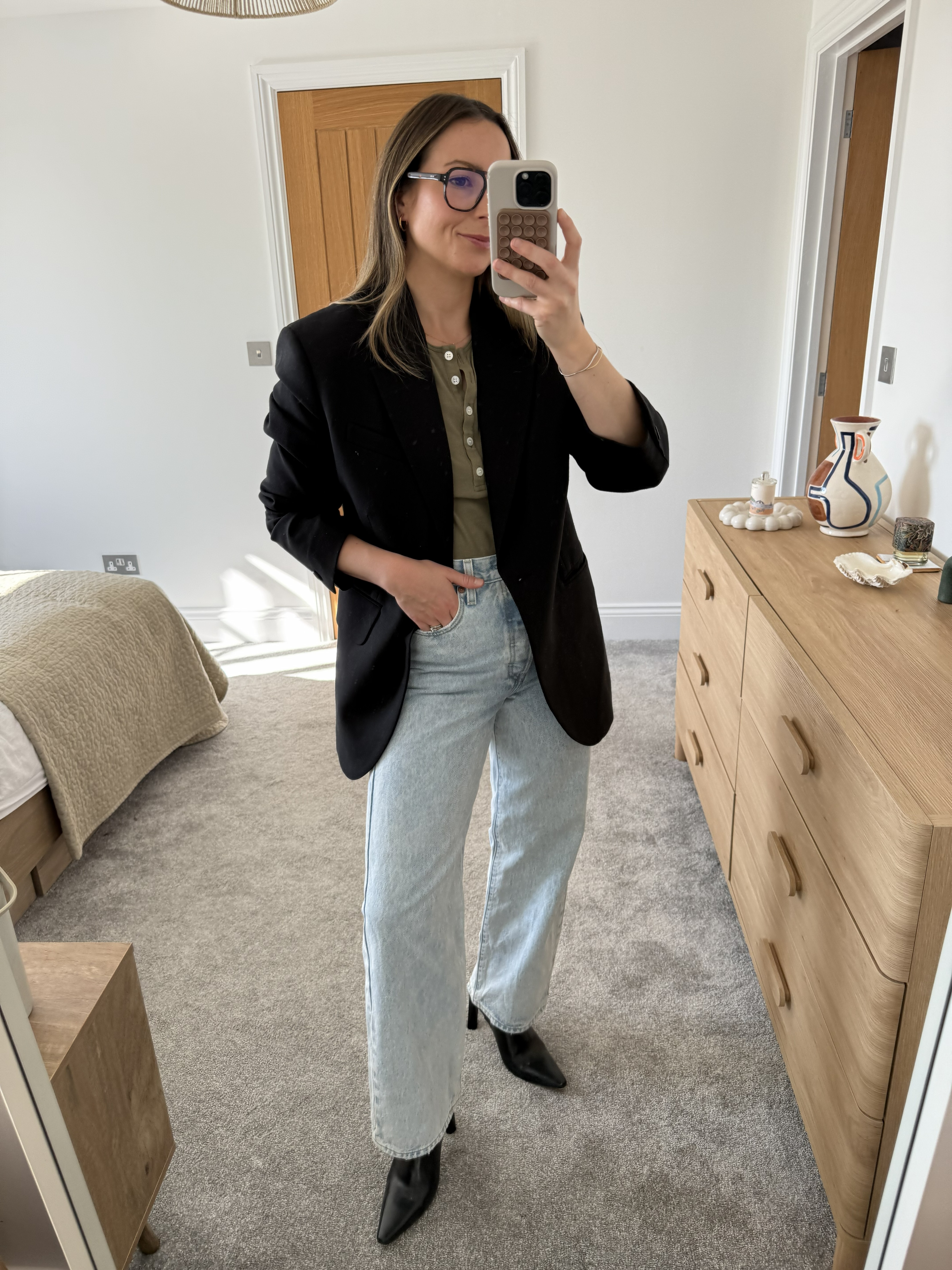 Stylist Emily Dawes wears Levi's Ribcage Straight Ankle Jeans