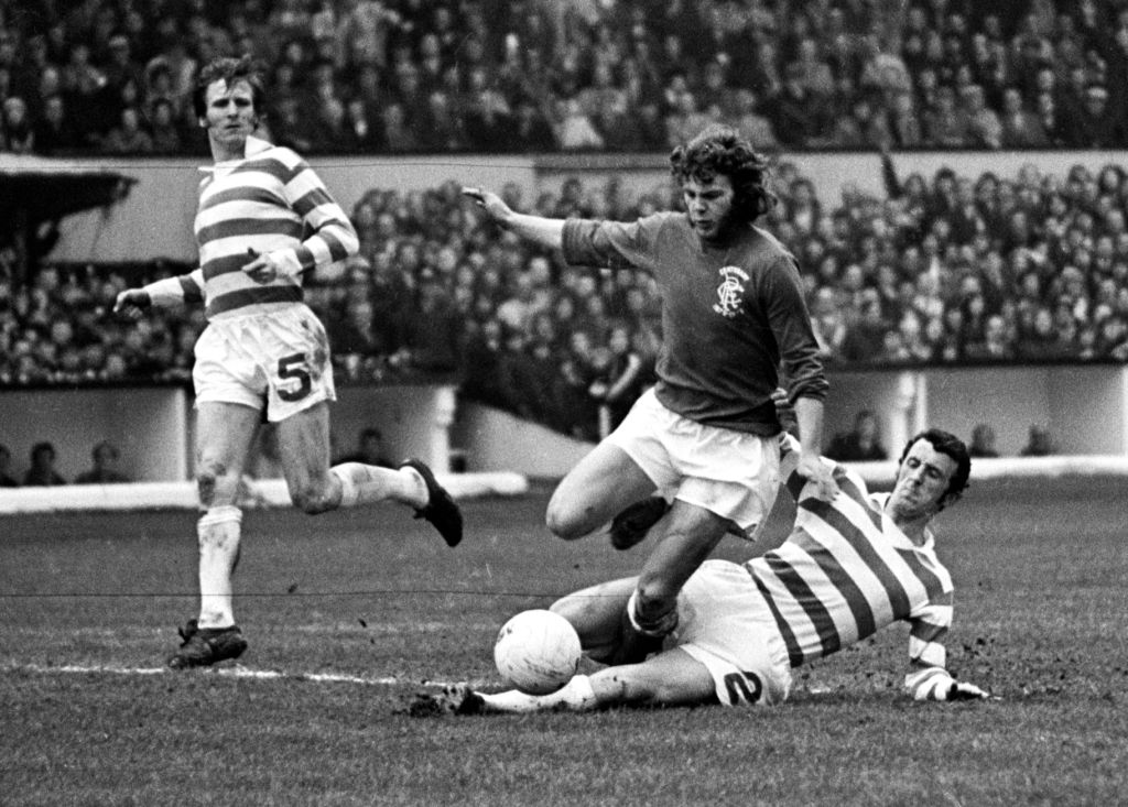 05/05/73 SCOTTISH CUP FINAL.CELTIC v RANGERS (2-3).HAMPDEN - GLASGOW.Alfie Conn is tackled by Celtic defender Danny McGrain as Billy McNeill (left) looks on. (Photo by SNS Group via Getty Images)