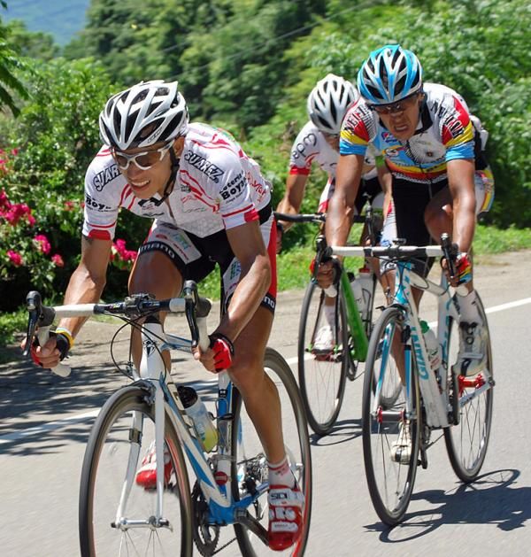 Riders on the attack during stage 5.