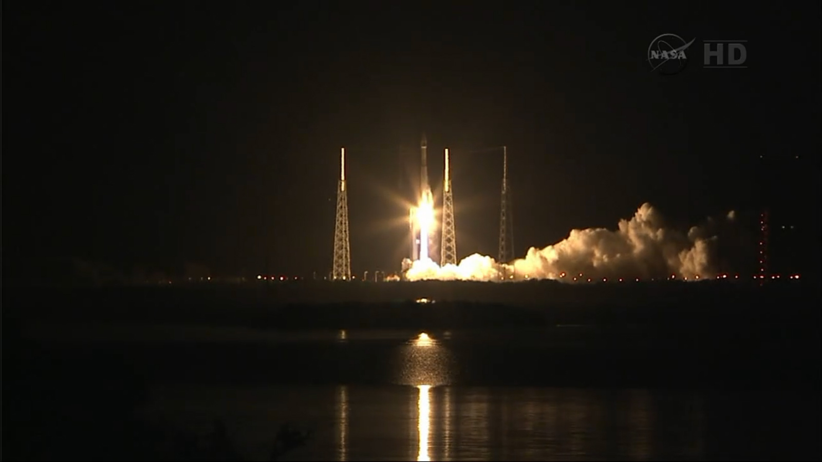 A United Launch Alliance Atlas 5 rocket lifts off carrying NASA&#039;s next-generation TDRS-L data relay satellite into orbit from Florida&#039;s Cape Canaveral Air Force Station on Jan. 23, 2014.