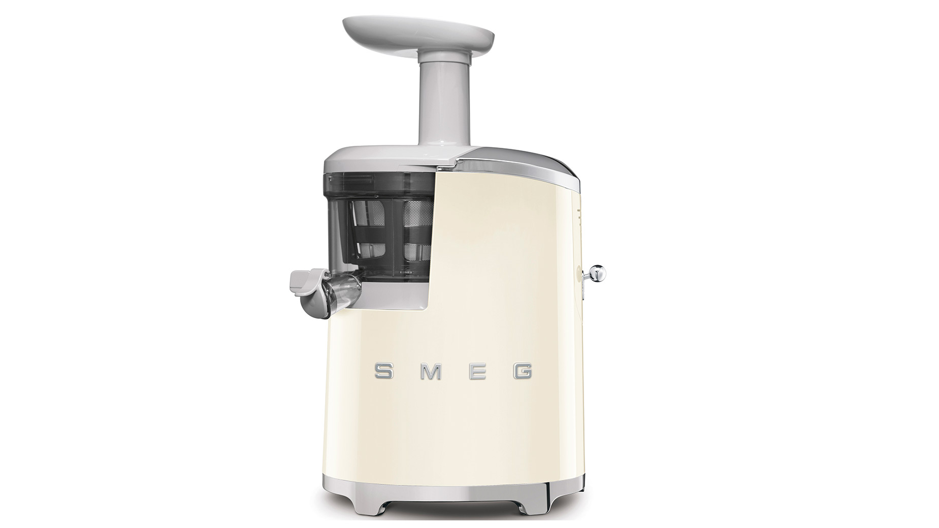 The Smeg SJF01 slow juicer on a white background