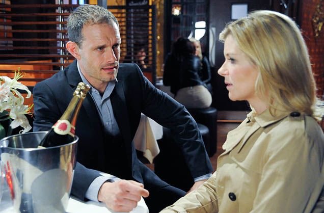 Nick proposes to Leanne!