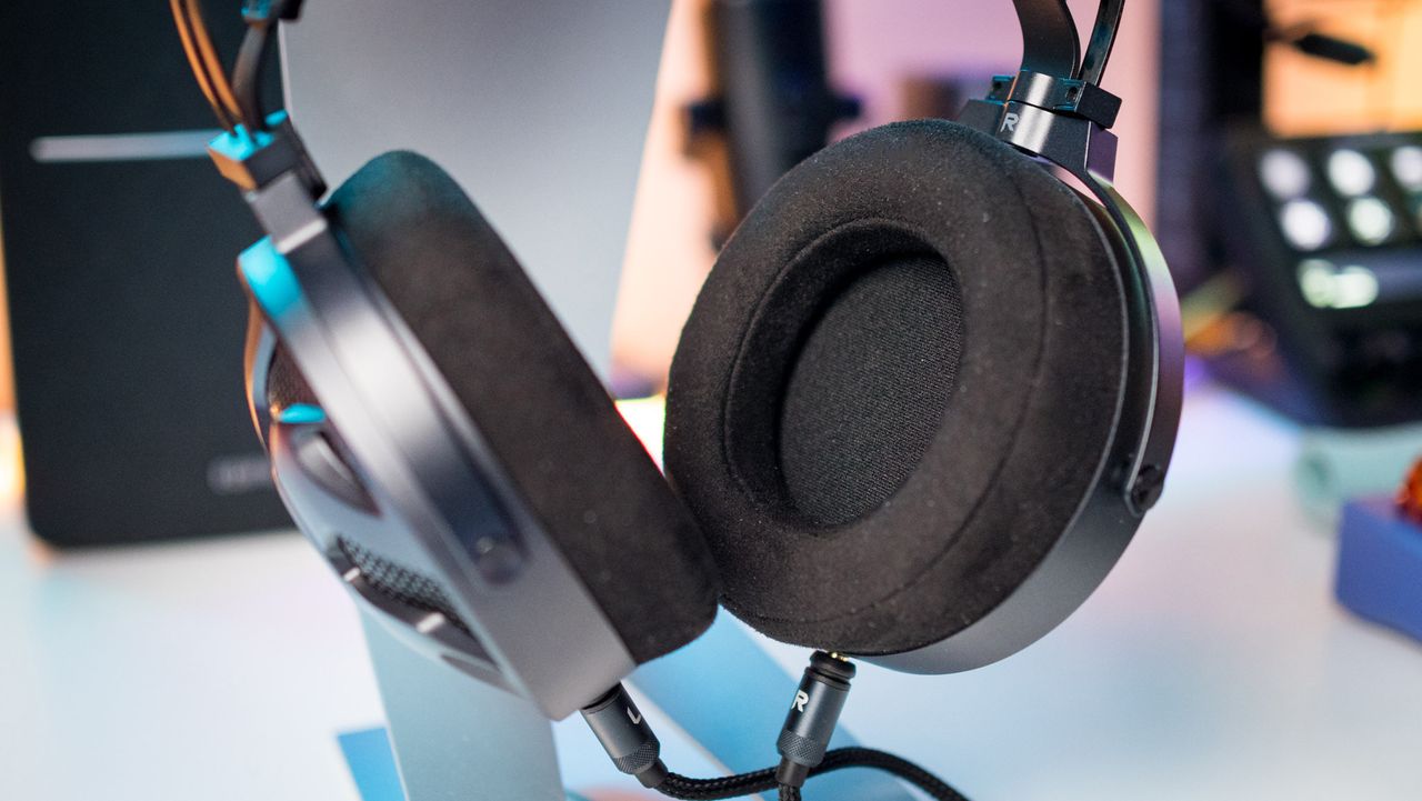 Fiio FT3 over-ear headset review