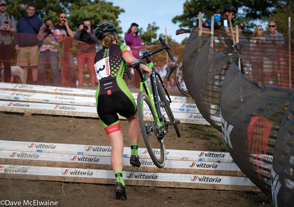 Emma White (Cannnondale) running a set of stairs that they added for Sundays races.