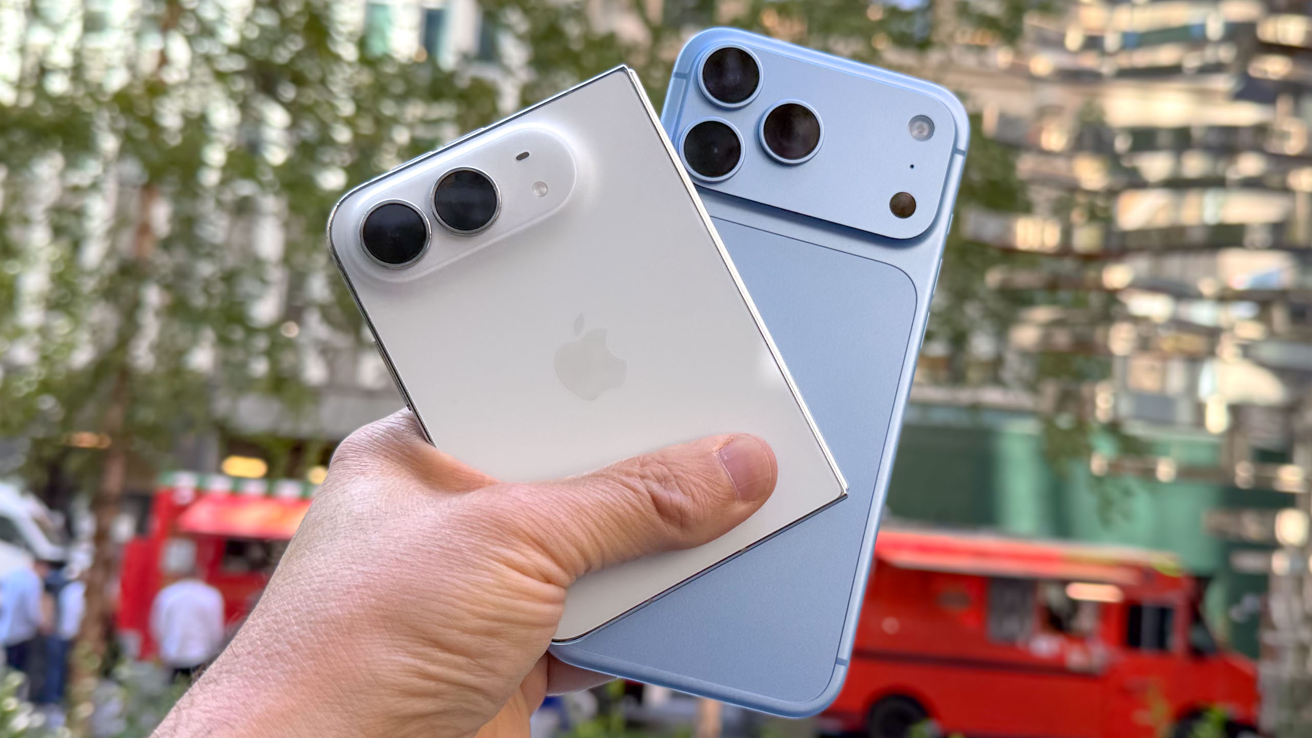 iPhone Duo vs iPhone 18 Pro Max.