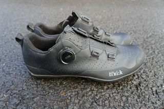 Image shows the Fizik Terra Atlas gravel bike shoes