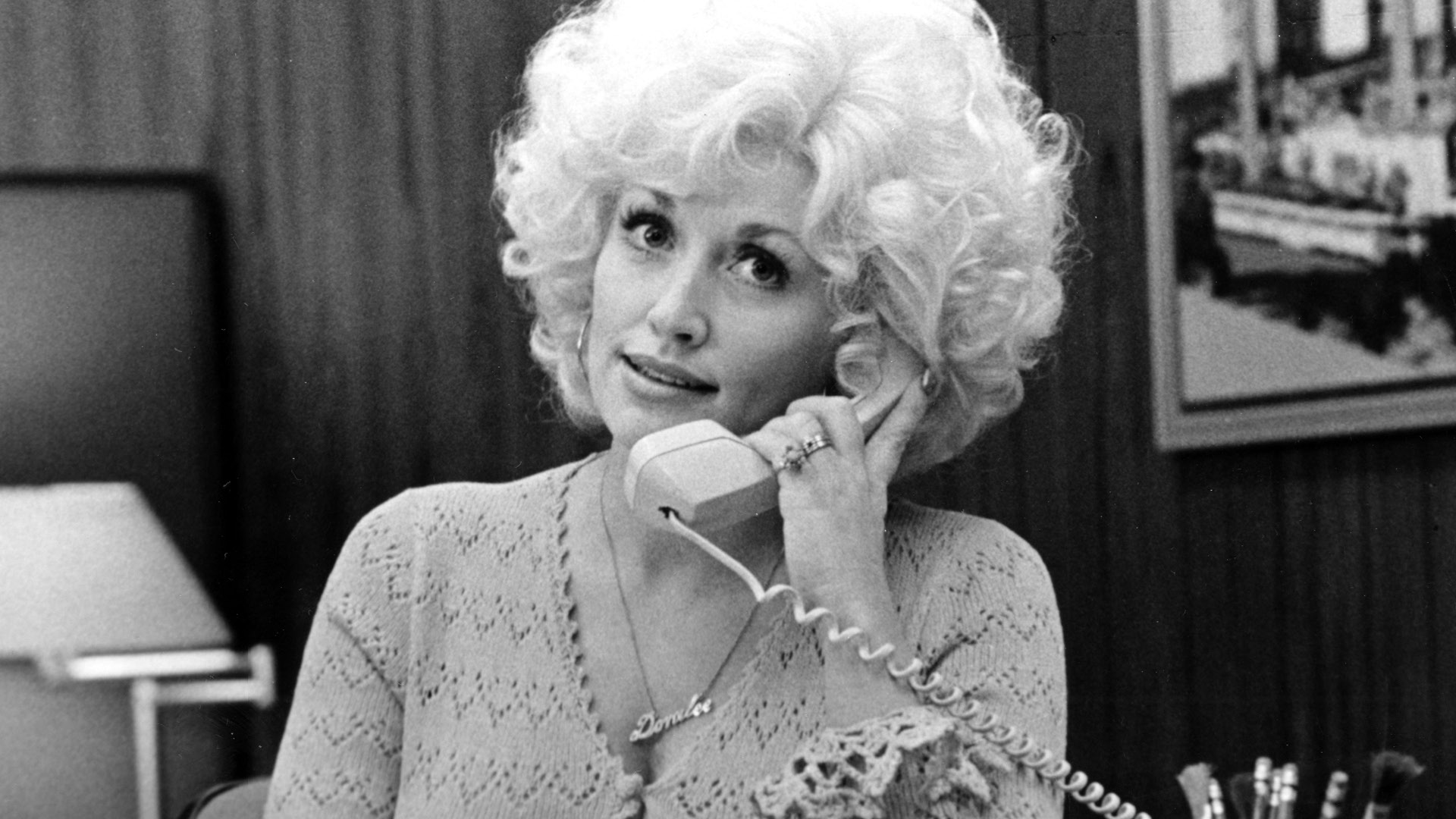 Dolly Parton in the comedy movie "9 to 5"