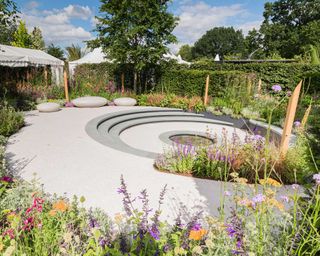 The cancer research uk pledge to progress garden by tom simpson for hampton court 2019