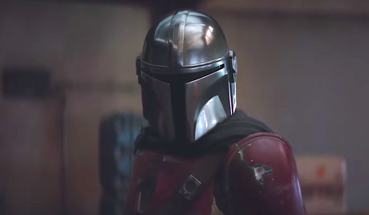 the mandalorian helmet star wars disney+