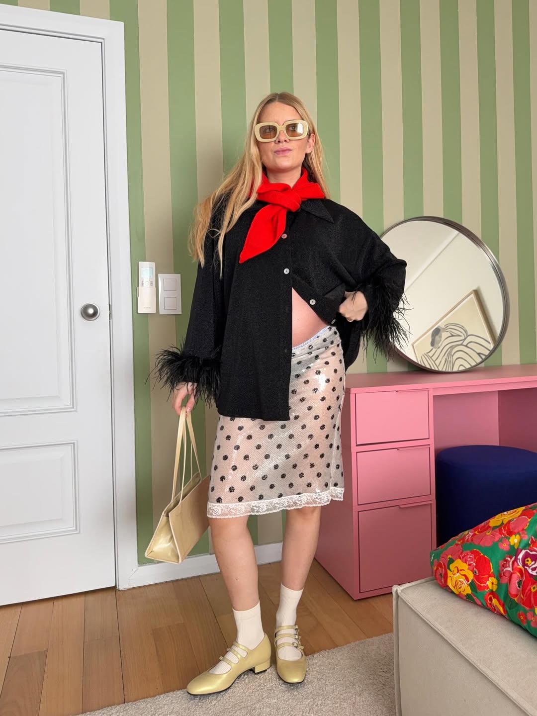 Carol Morais in a feather top