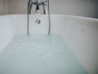 clean white bathtub