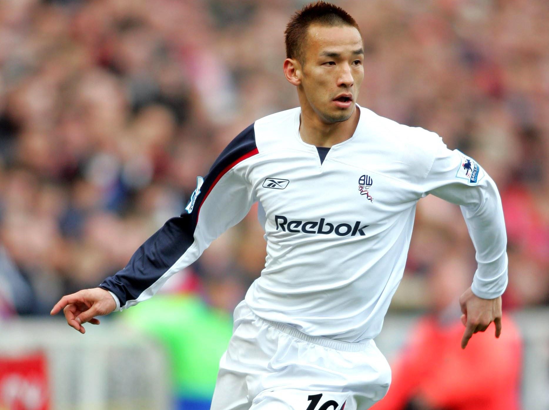 Hidetoshi Nakata playing for Bolton Wanderers against Middlesbrough, 2006