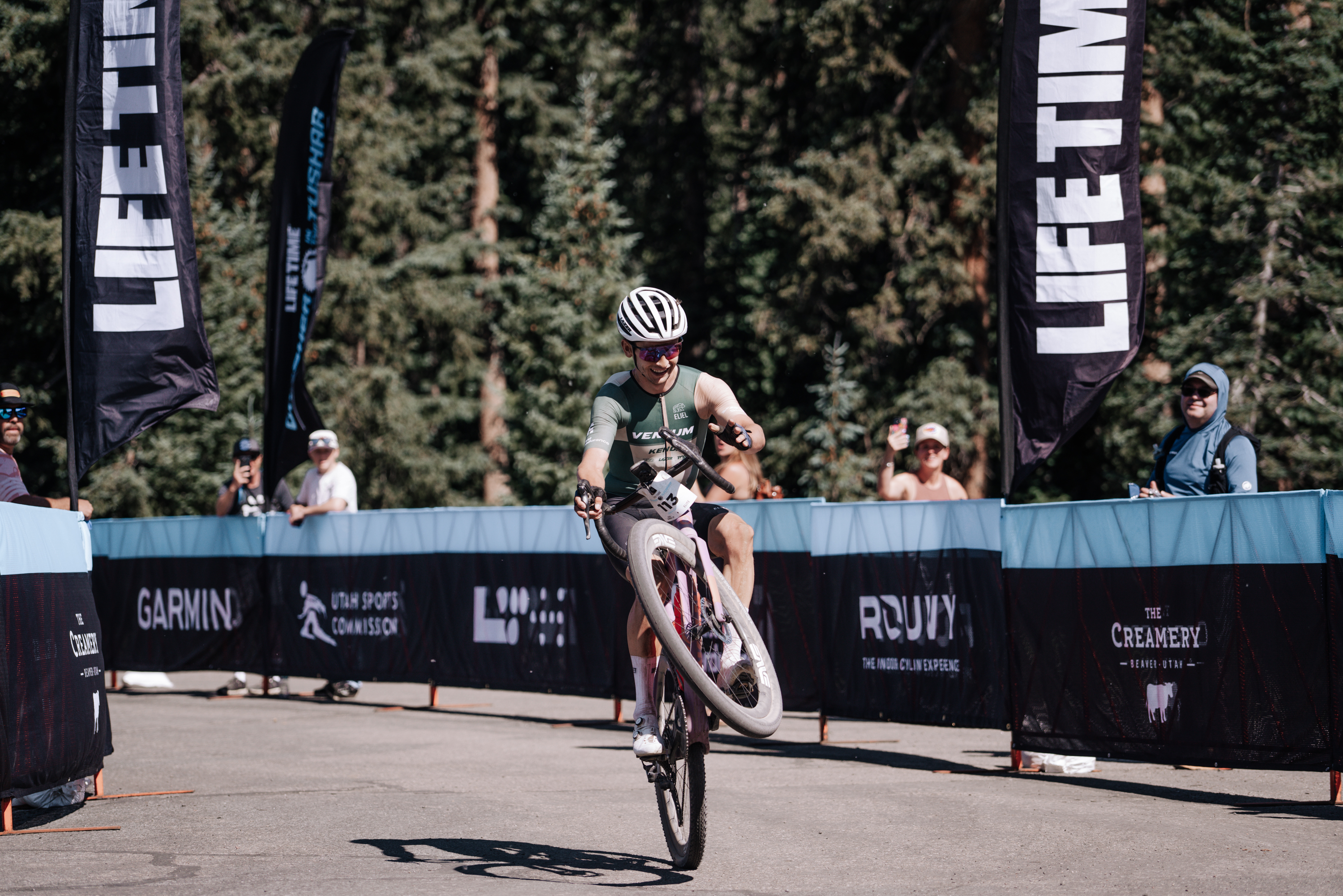 Sarah Sturm and Zach Calton plunder Utah gravel for solo wins at Crusher in the Tushar