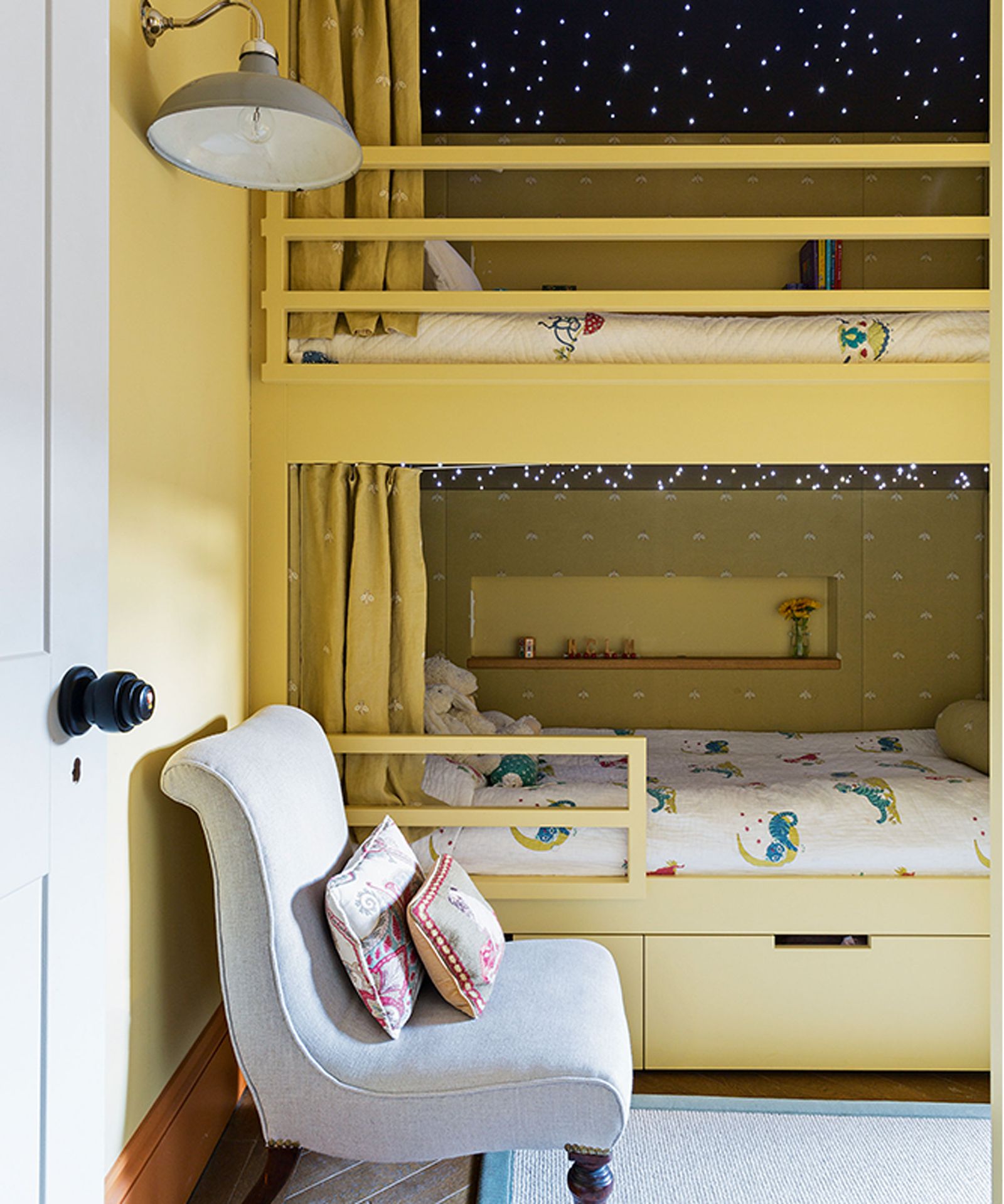 Underbed storage ideas: 11 ways to store under a bed