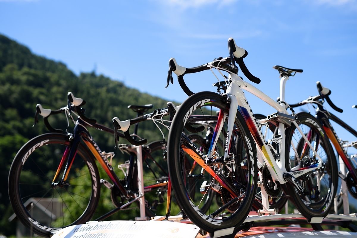 Ready to be called upon if needed, World Champion, Lizzie Artmitstead's spare bike at Giro Rosa 2016 - Stage 5.