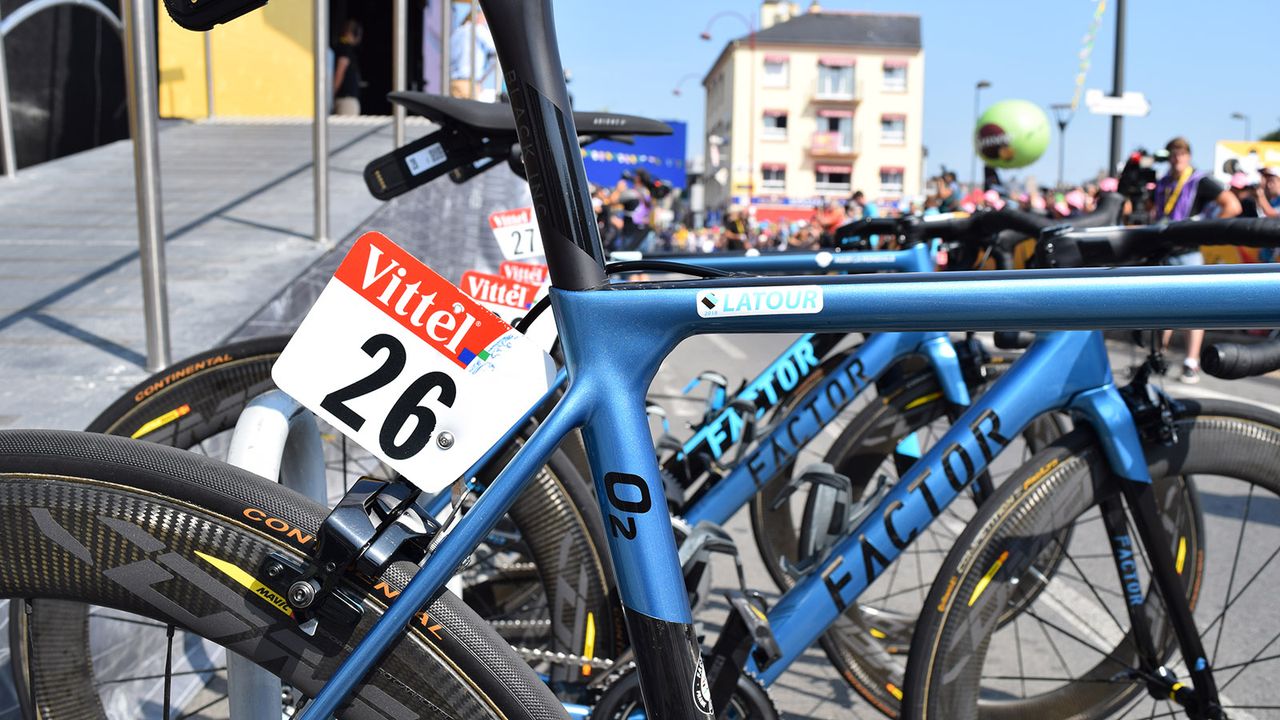 A look at the seat cluster on Latour's Factor O2