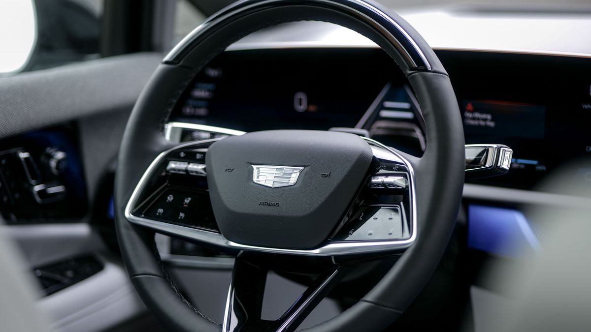 2025 Cadillac Optiq Sport 2 test drive.