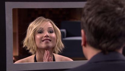 Jennifer Lawrence tests her acting skills by lying to Jimmy Fallon