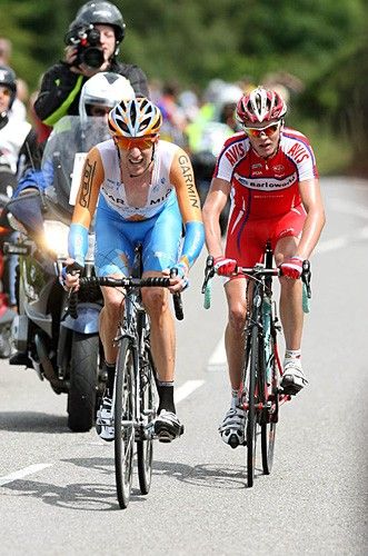 Wiggins rips the field apart on the Tumble.