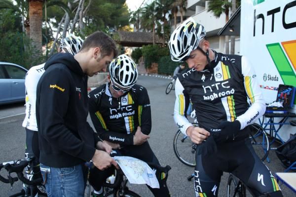 The first group plan out their first ride of the team camp