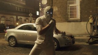 Oscar Isaac in Mr. Knight suit getting ready to fight in Moon Knight series