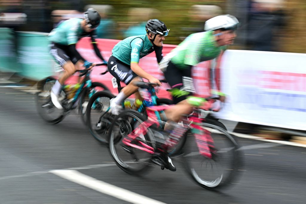 Germany's Jonathan Rottmann (C) of the team Rembe PCT Sauerland competes as he cycles over "Jawbone Hill" during the third stage from Sheffield to Barnsley of the Tour of Britain cycling race, near Oughtibridge, northern England, on September 5, 2024. (Photo by Oli SCARFF / AFP)