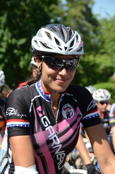 Cheryl Fuller-Muller (Louis Garneau) is all smiles before the Women's race.