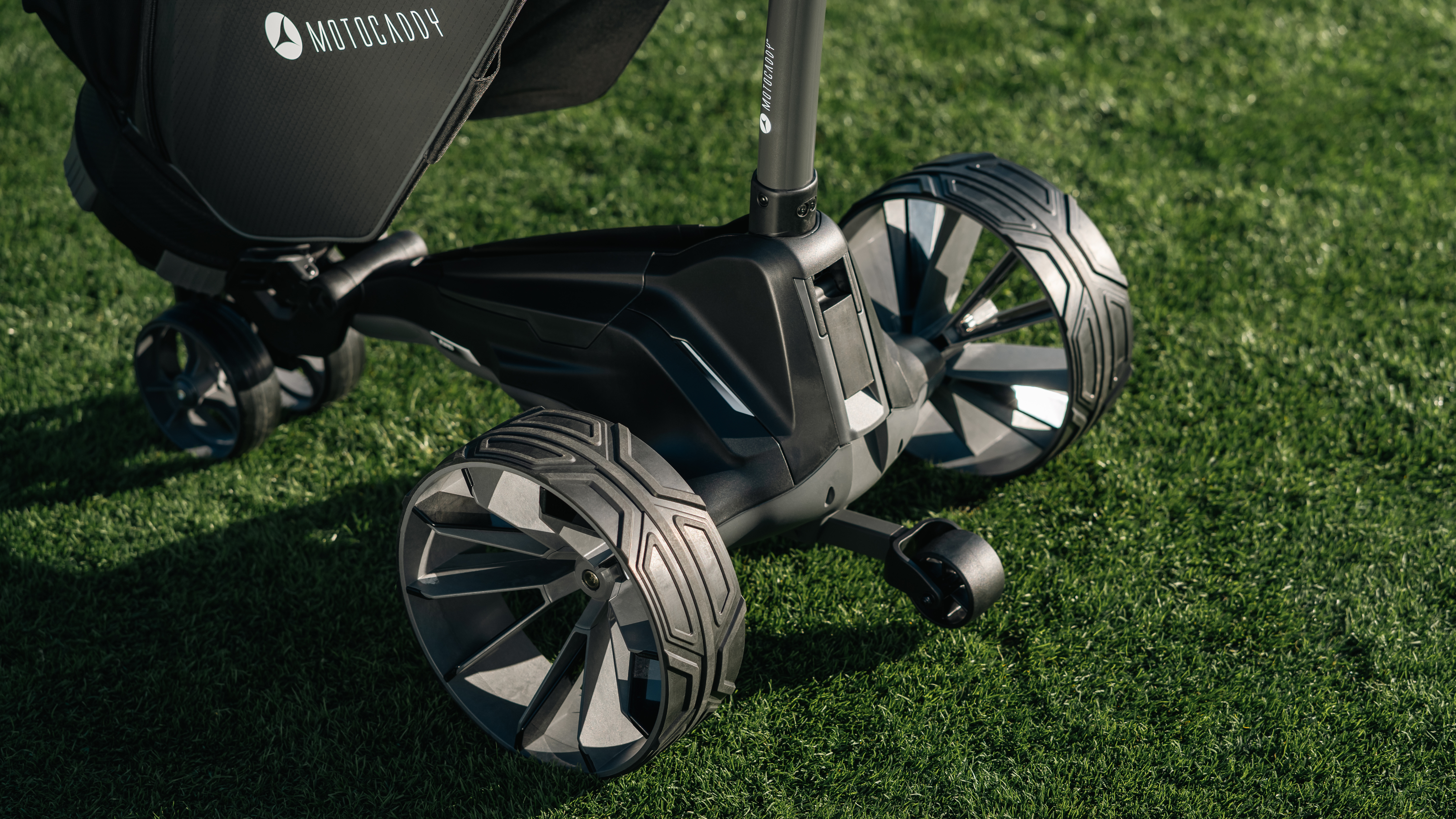 Motocaddy 2026 Remote Electric Trolley Range