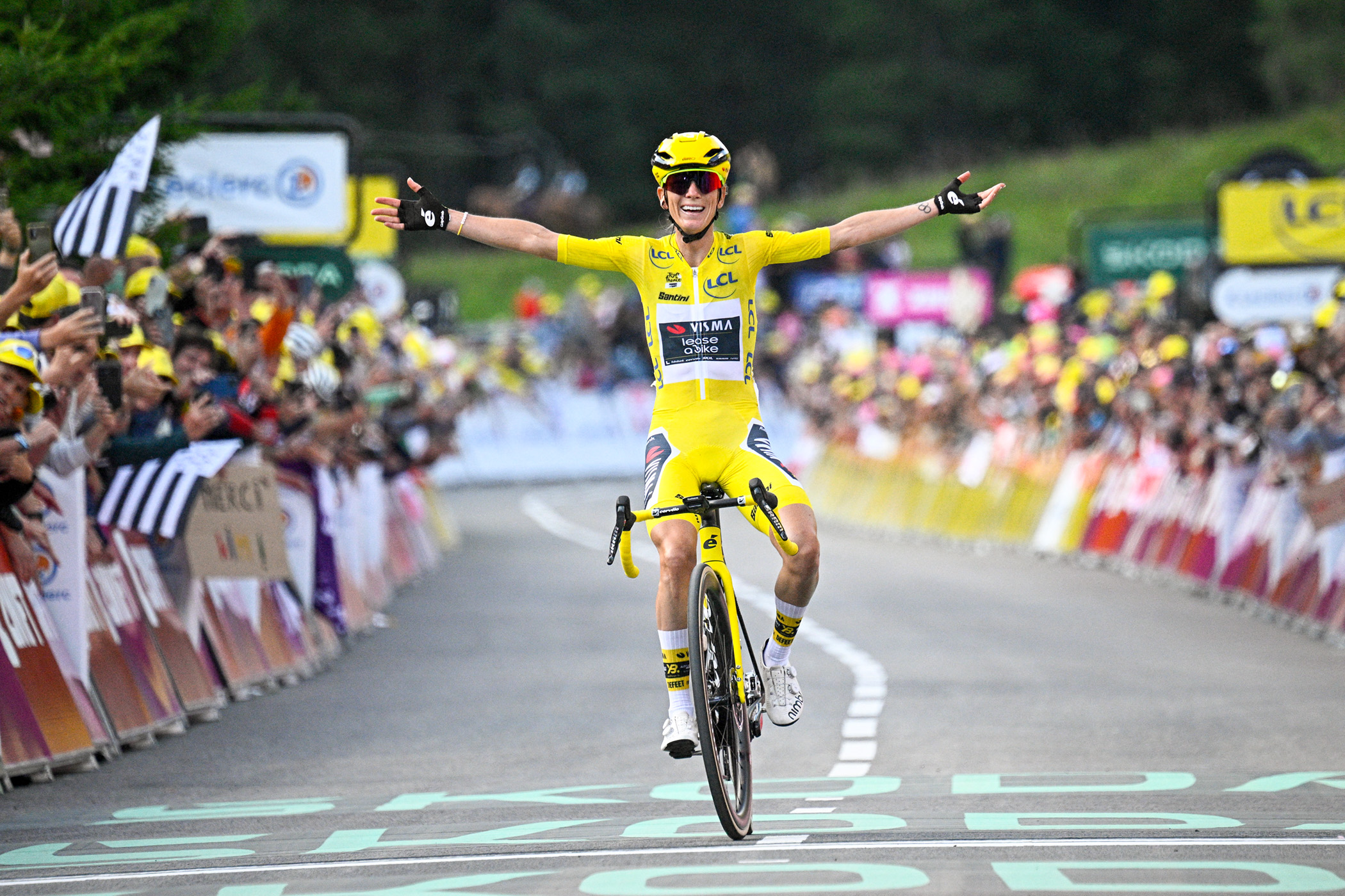 Pauline Ferrand-Pr&amp;eacute;vot celebrates 2025 Tour de France Femmes overall victory soloing across the line in Ch&amp;acirc;tel