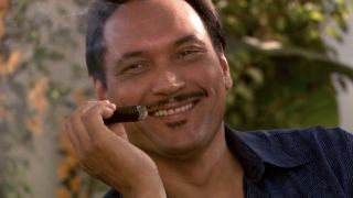 Miguel Prado smoking cigar talking to Dexter in Dexter Season 3