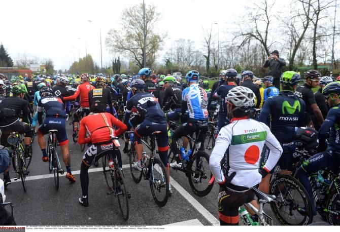 The Japanese national jersey of Yukiya Arashiro was easy to spot amongst the black