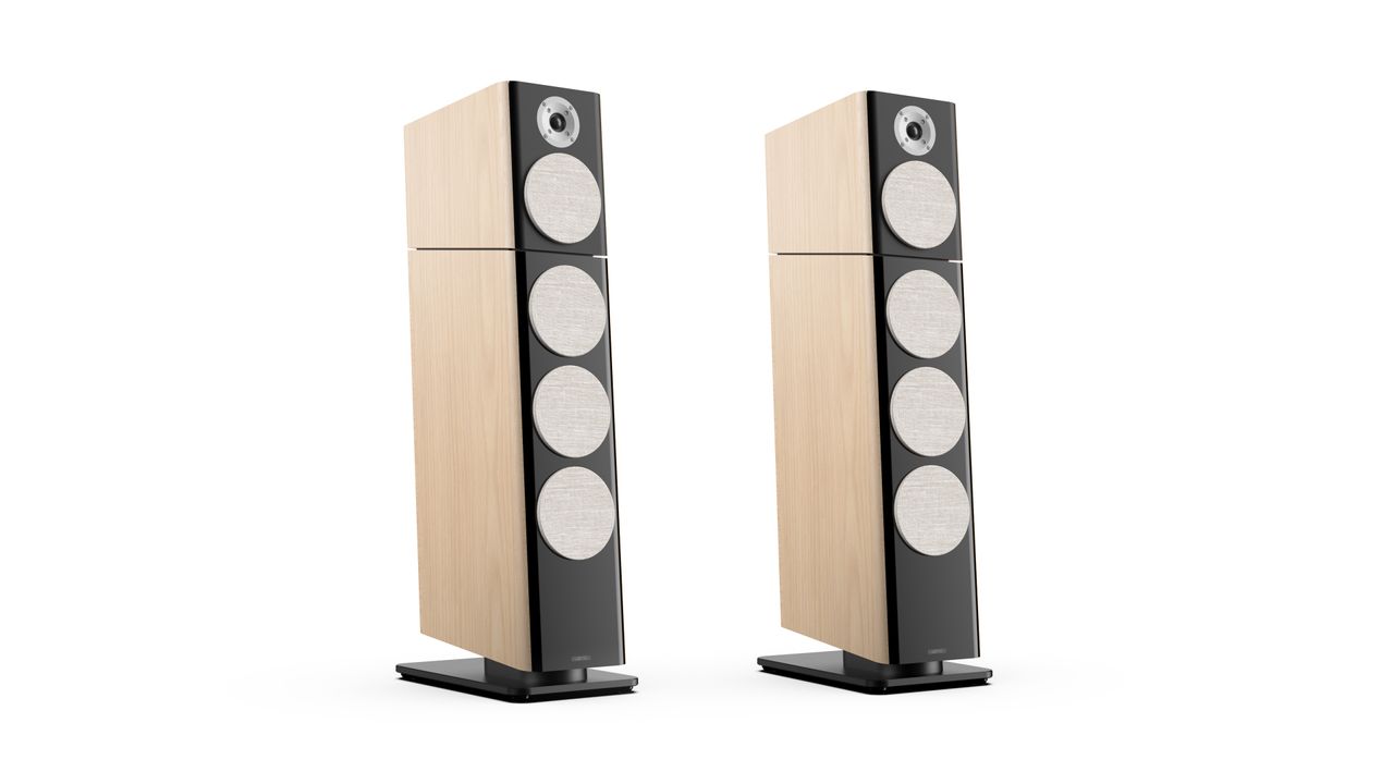 A pair of floorstanding Jamo Concert Legacy 11 speakers on a white background.