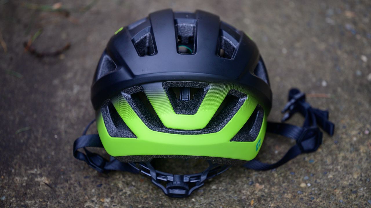 Lazer Tonic Kineticore rear view