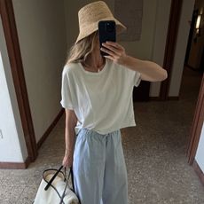 anouk yve wearing linen pants