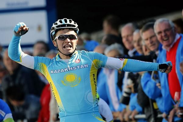 Alexey Lutsenko (Kazakhstan) is the 2012 U23 men's road race world champion.