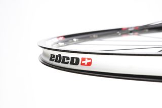 The Edco Roches are tubeless ready, offering great versatility