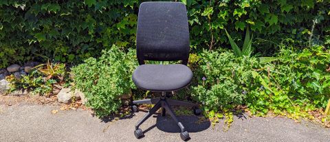 Ergonomic Task Chair: Steelcase Series 2